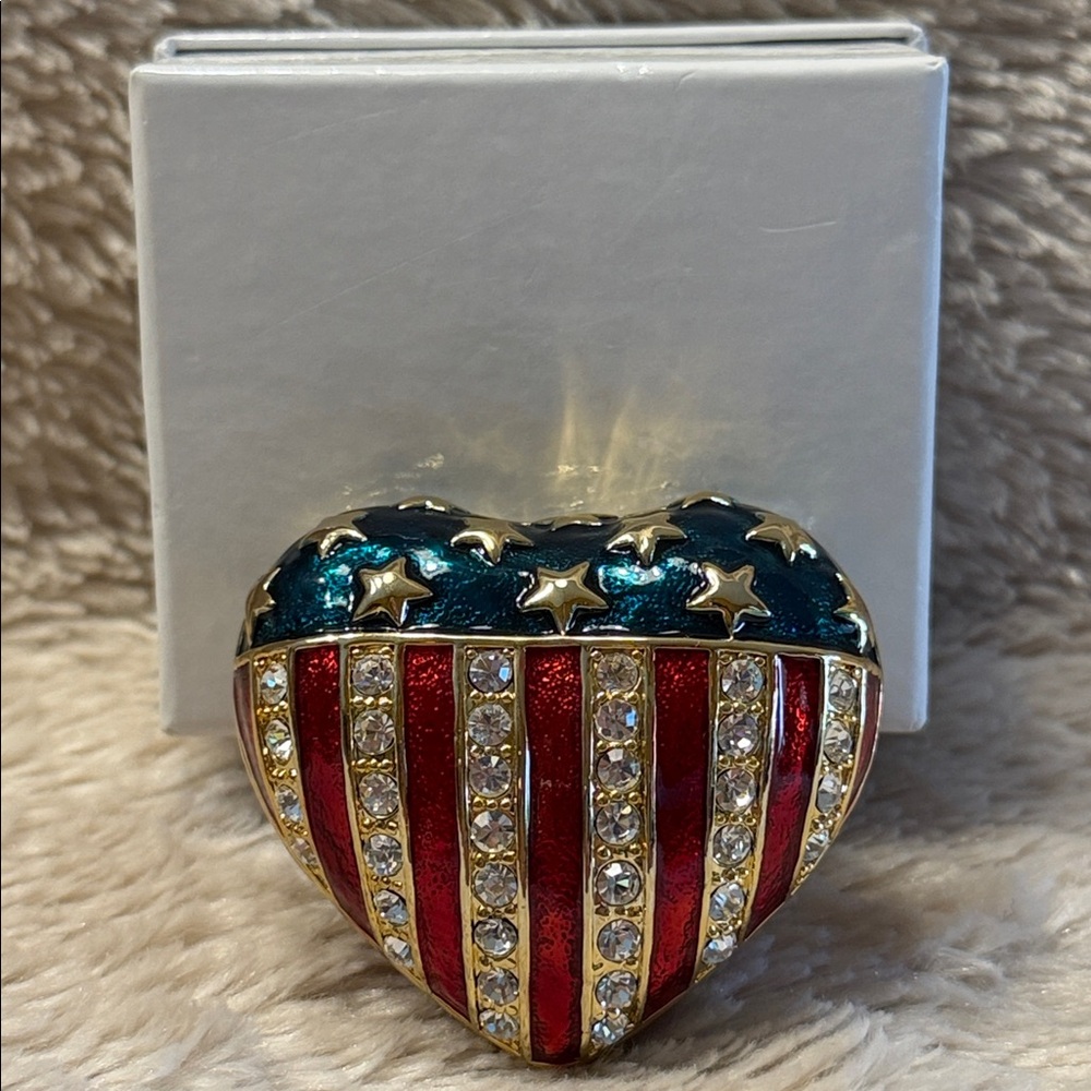 JERÉ American Flag Heart Trinket - Picture 11 of 11
